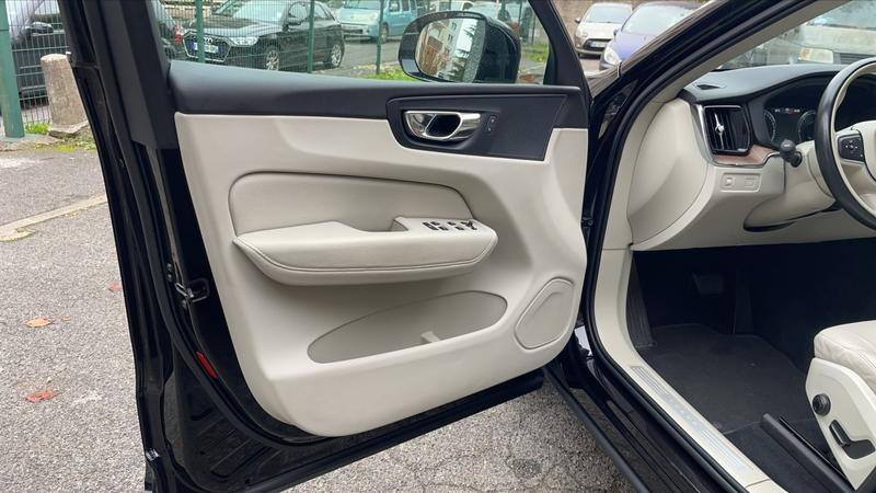 Volvo Xc60 II D5 2.0 Tdi 235 Bva Momentum