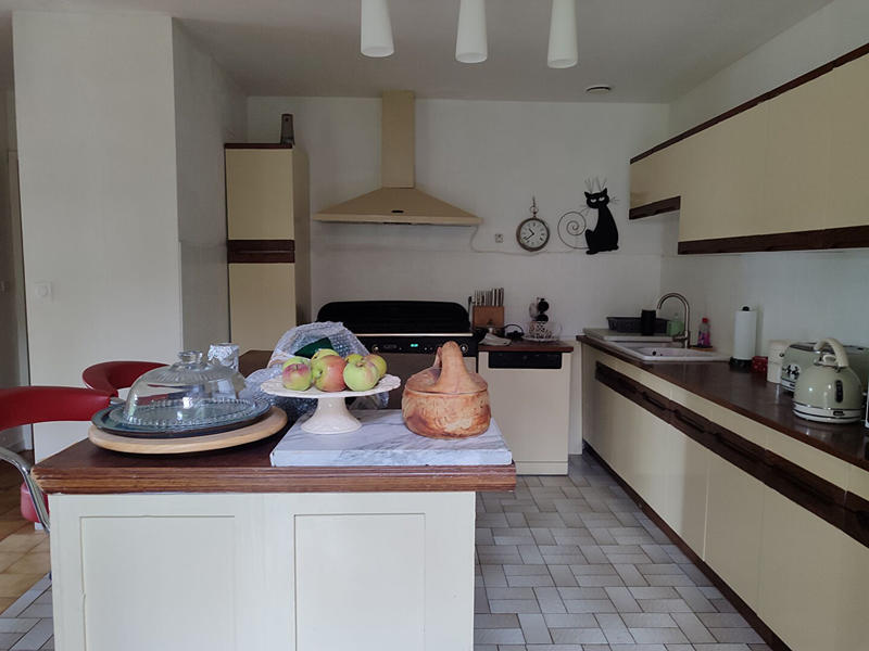 Maison - 180 m² - 6 pièces