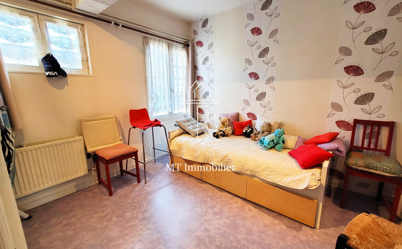 Maison - 376 m² - 14 pièces