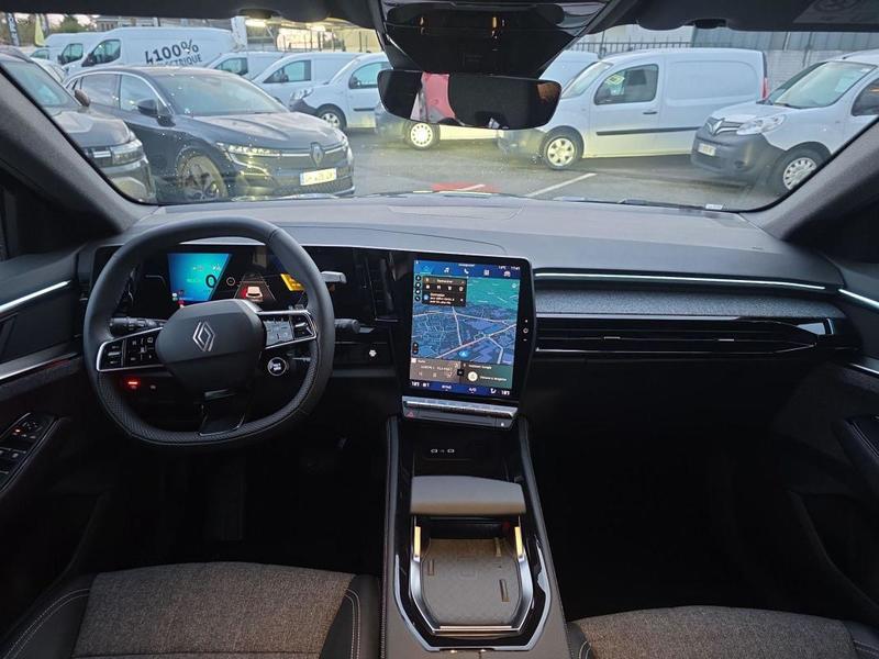 Renault Espace VI E-Tech hybrid 200 Techno