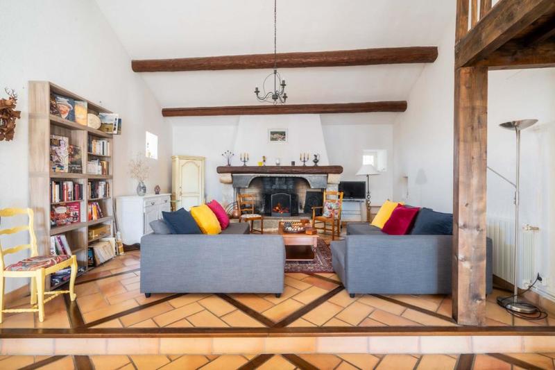 Maison en pierre - 212 m² - 5 pièces