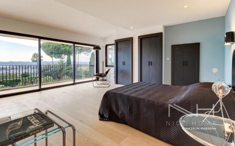 Demeure - 465 m² - 9 pièces