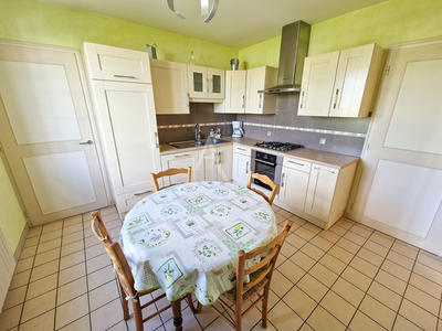 Maison - 175 m² - 6 pièces