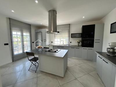 Maison - 164 m² - 6 pièces