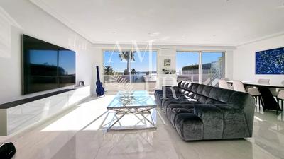 Appartement - 90 m² - 3 pièces