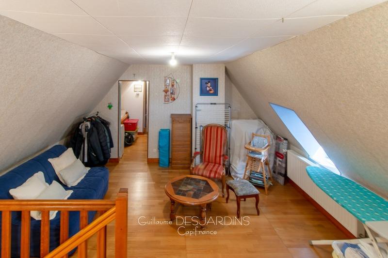 Maison traditionnelle - 136 m² - 6 pièces