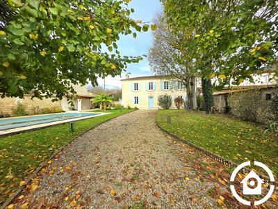 Maison - 155 m² - 6 pièces