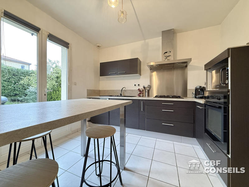 Maison - 110 m² - 6 pièces