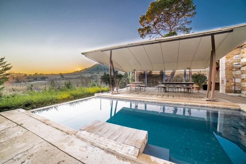 Maison - 480 m² - 13 pièces