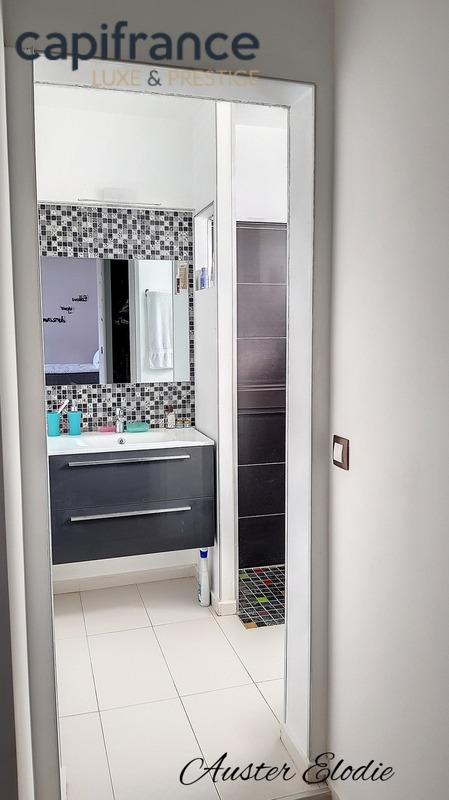 Villa - 250 m² - 7 pièces