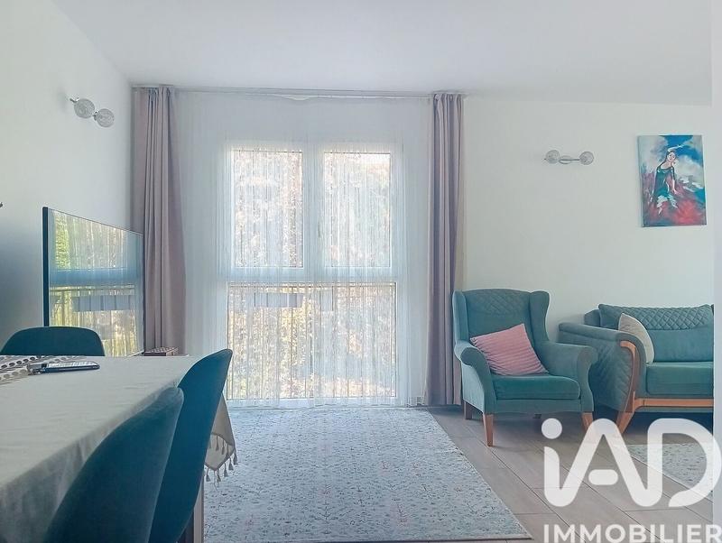 Appartement - 80 m² - 5 pièces