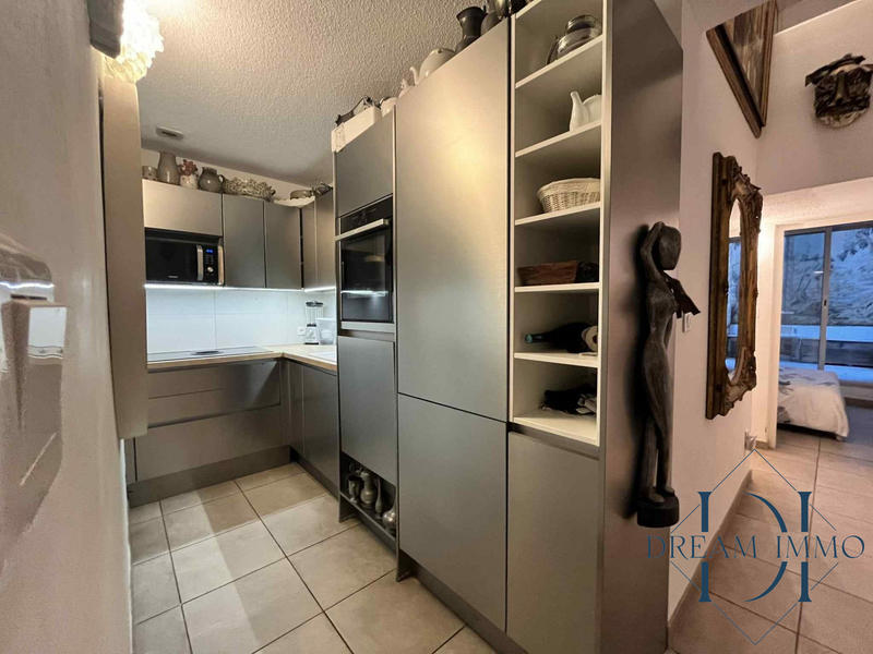 Appartement - 79 m² - 4 pièces