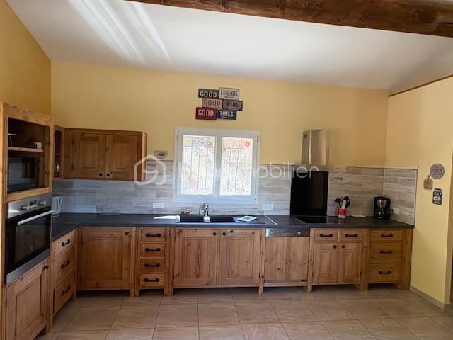 Château - 177 m² - 6 pièces