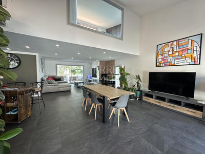 Maison - 123 m² - 4 pièces