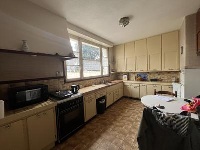 Maison - 126 m² - 8 pièces