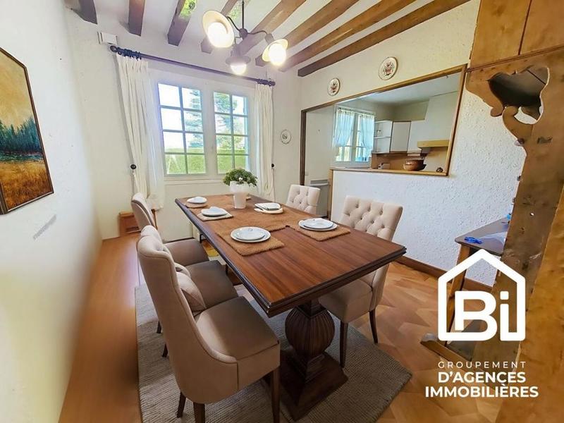 Maison - 189 m² - 6 pièces