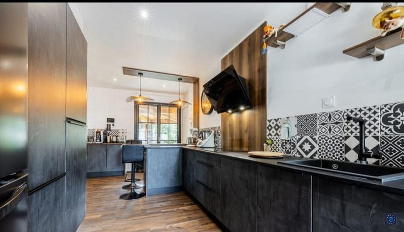 Maison contemporaine - 162 m² - 7 pièces