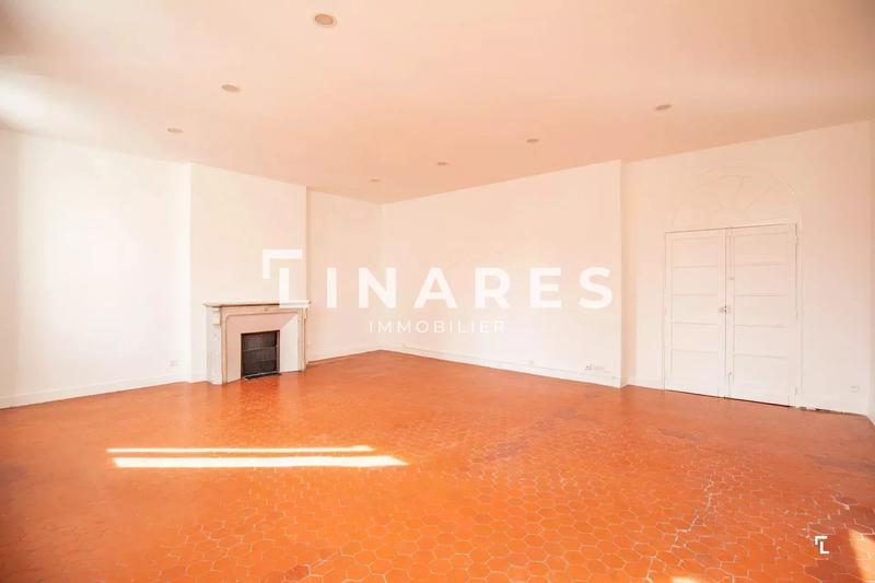 Appartement - 176 m² - 6 pièces