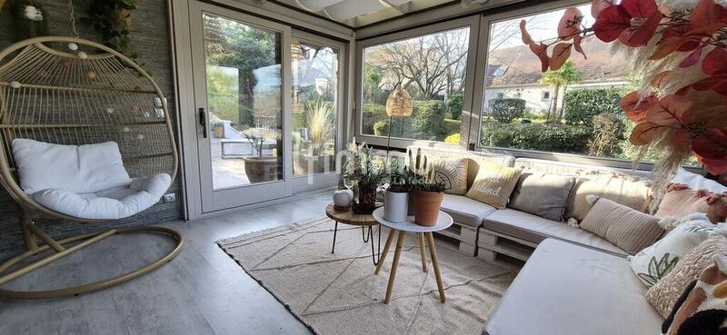 Propriété - 226 m² - 8 pièces