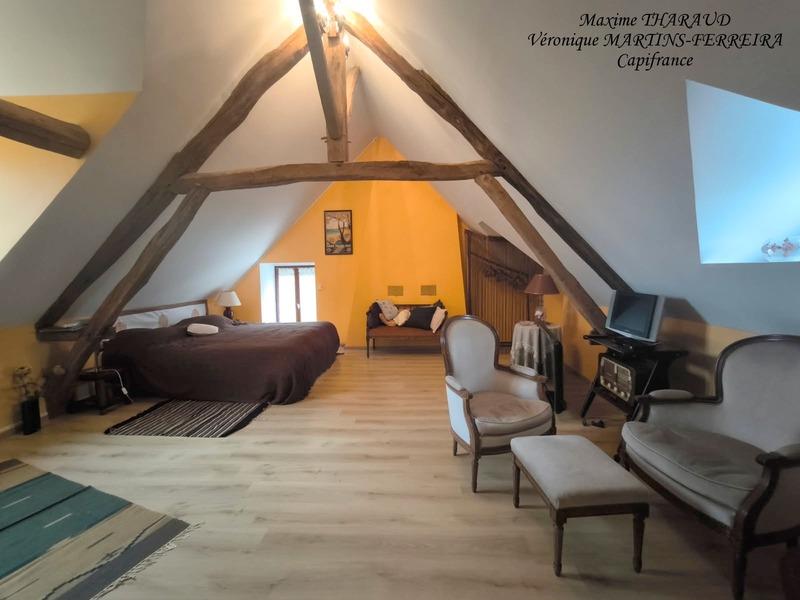 Propriété - 214 m² - 7 pièces