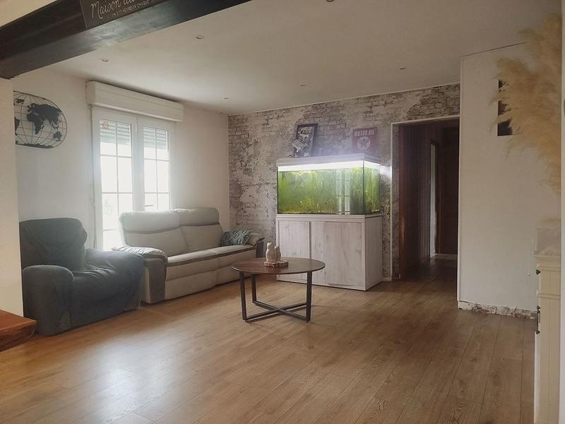 Maison traditionnelle - 119 m² - 8 pièces