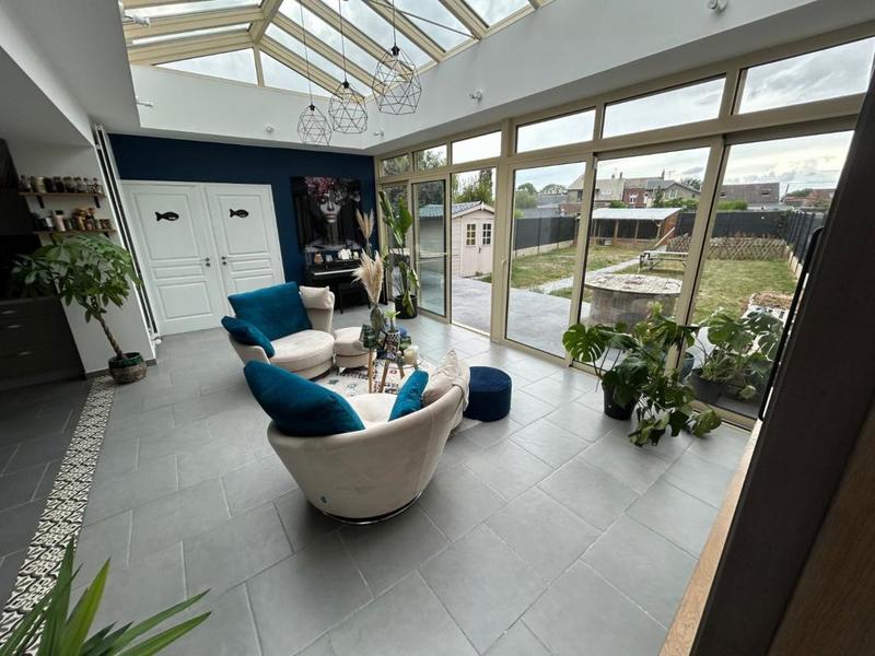 Maison - 110 m² - 8 pièces