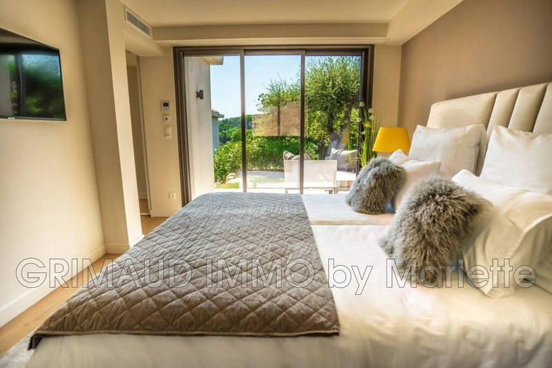 Villa - 306 m² - 7 pièces