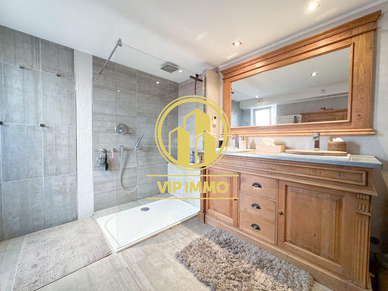 Maison - 111 m² - 5 pièces