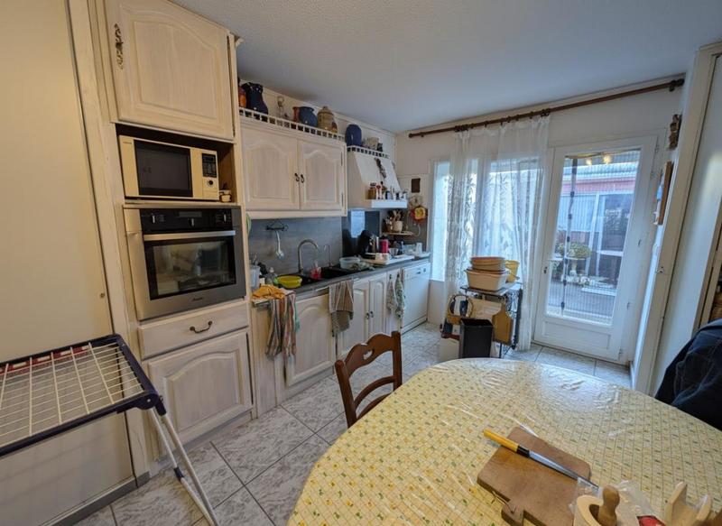 Propriété - 182 m² - 8 pièces