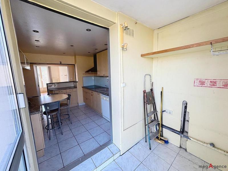 Appartement - 84 m² - 4 pièces