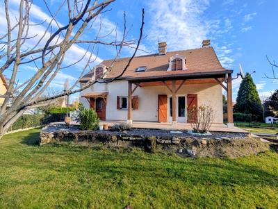 Maison - 145 m² - 6 pièces