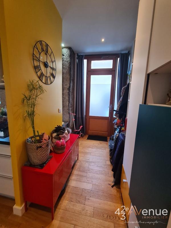Appartement - 77 m² - 3 pièces
