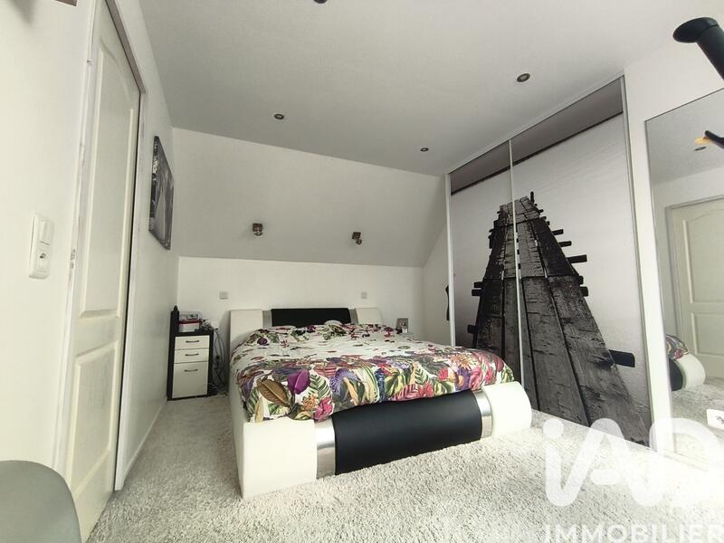 Maison - 157 m² - 8 pièces