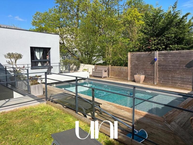 Maison - 172 m² - 5 pièces