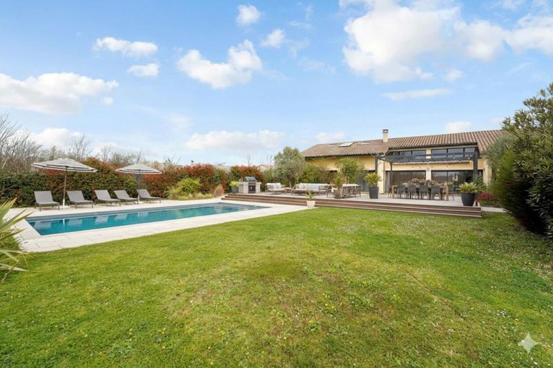 Maison - 184 m² - 6 pièces