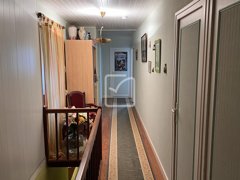 Maison - 130 m² - 8 pièces