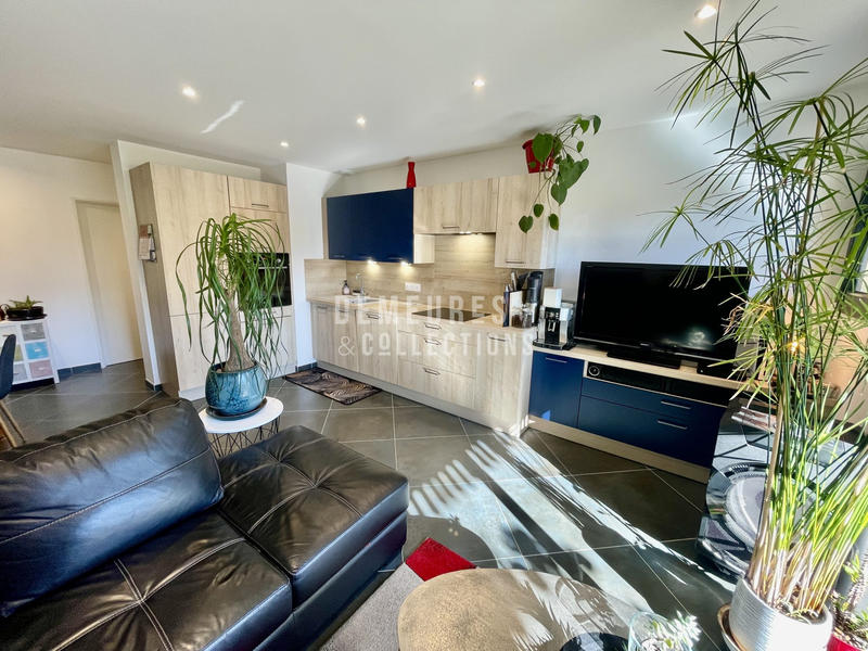 Appartement - 75 m² - 4 pièces