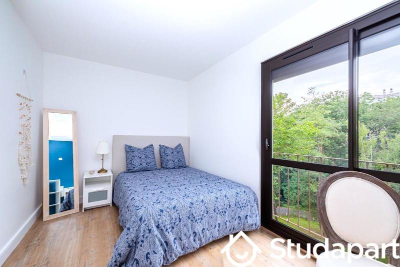 Chambre - 11 m² - 1 pièce