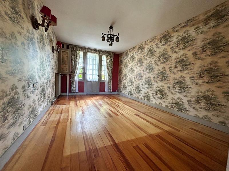 Maison - 127 m² - 5 pièces