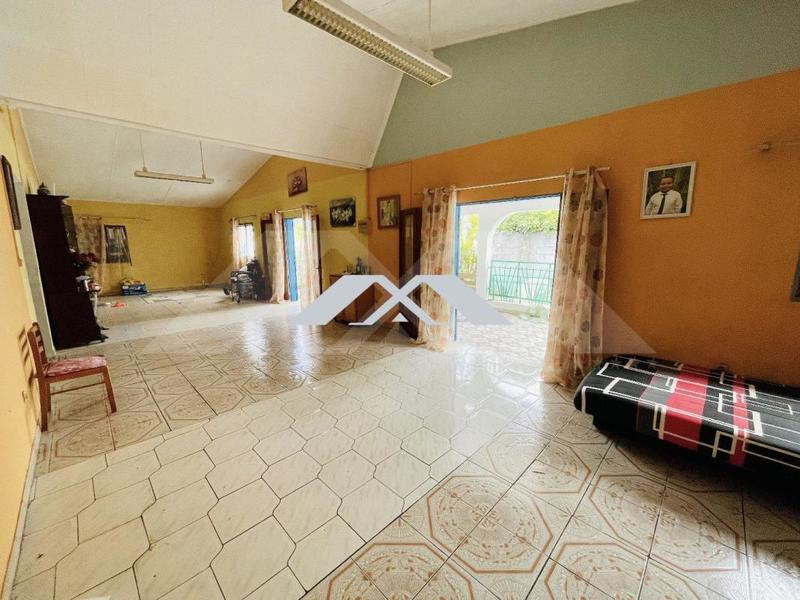 Maison - 165 m² - 5 pièces