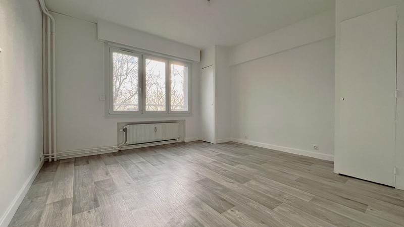 Appartement - 96 m² - 3 pièces