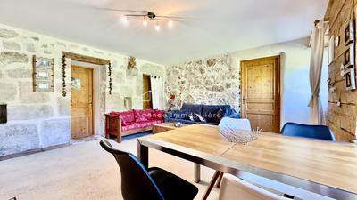 Maison - 303 m² - 8 pièces