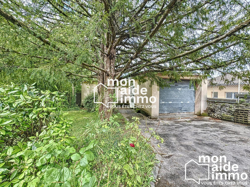 Maison - 300 m² - 15 pièces