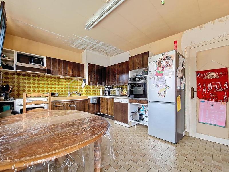 Maison traditionnelle - 158 m² - 6 pièces