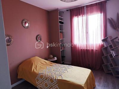 Maison - 95 m² - 4 pièces