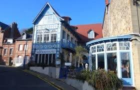 Maison bourgeoise - 302 m² - 10 pièces