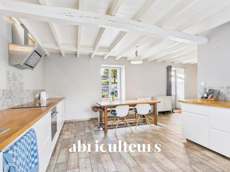Maison - 147 m² - 7 pièces