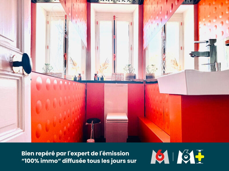 Maison - 304 m² - 9 pièces