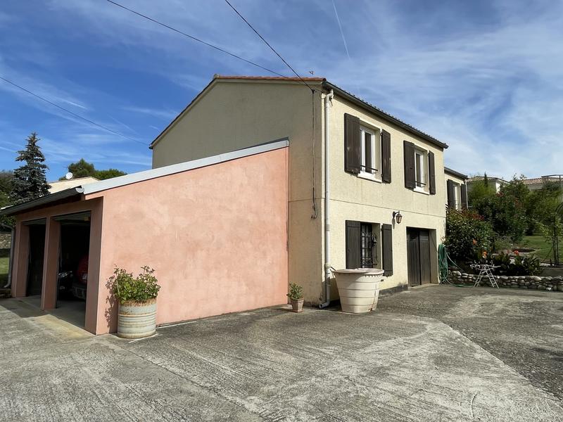 Maison traditionnelle - 100 m² - 7 pièces