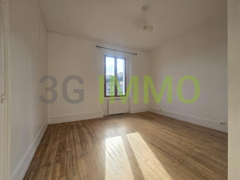 Maison - 100 m² - 6 pièces